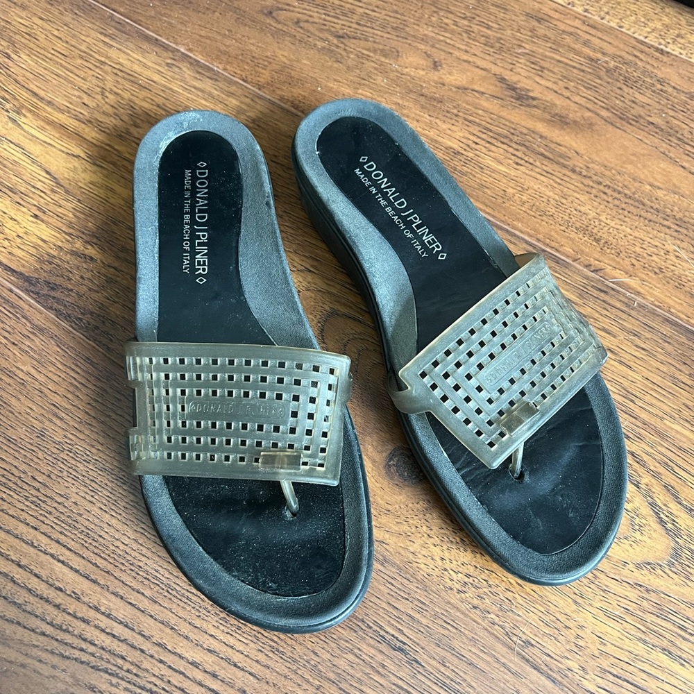 Donald J. Pliner Women's Slide Sandals